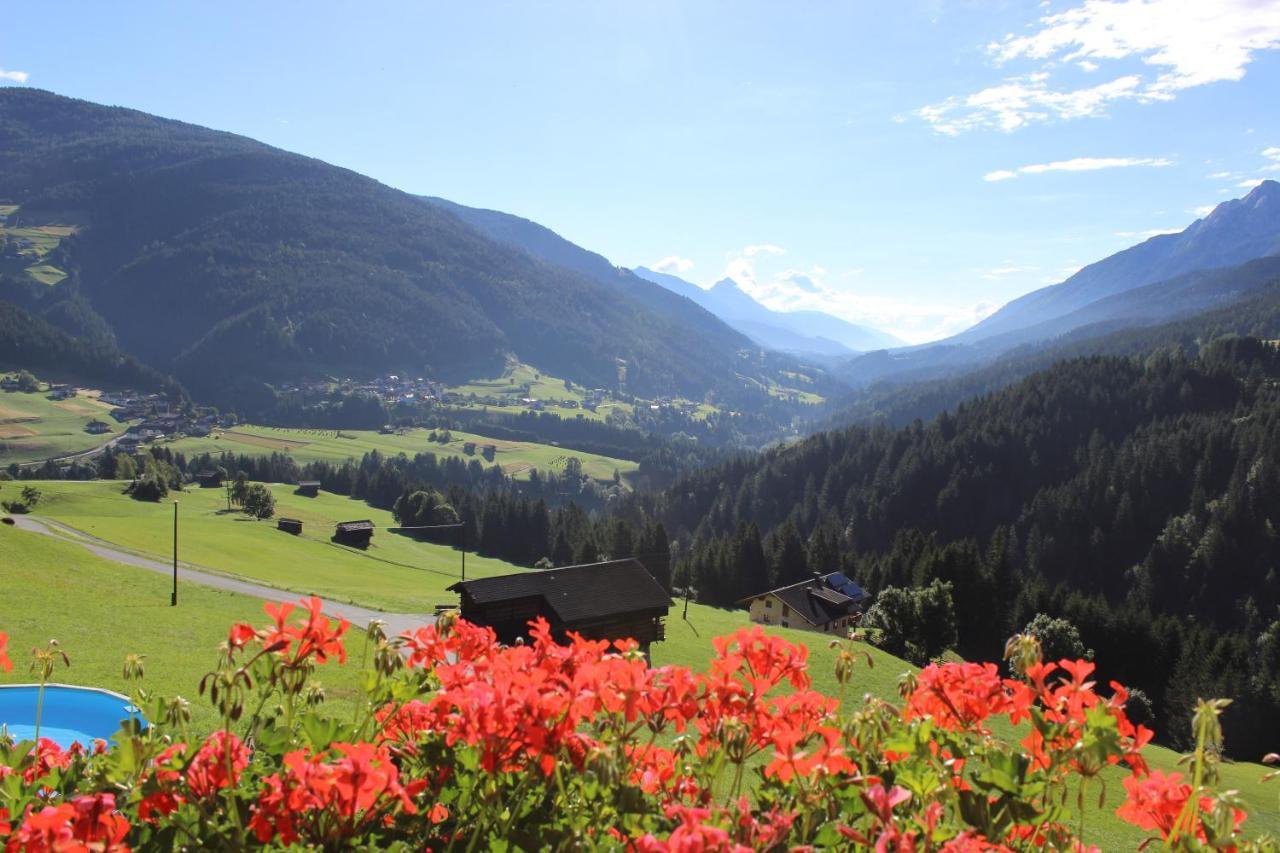 Berggasthof - Pension Lahnerhof Liesing エクステリア 写真